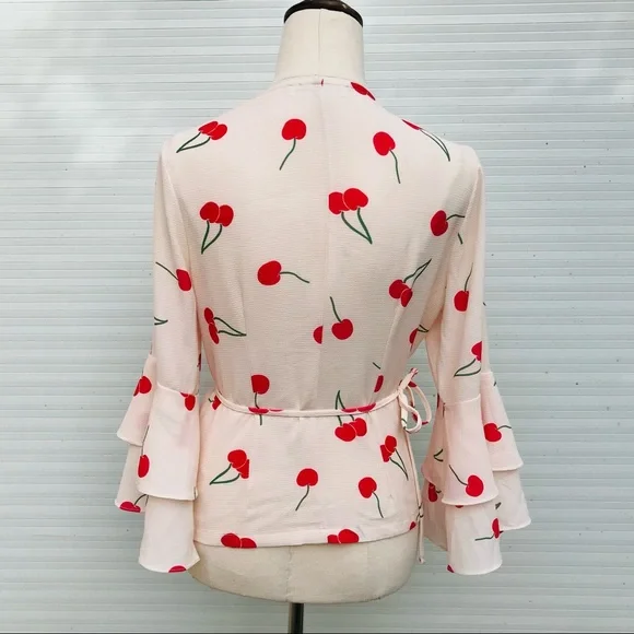 HERE COMES THE SUN Pink Wrap Blouse Bell Sleeves Cherry Casual Size 8 - Picture 5 of 8